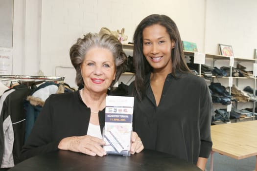 Hannelore Lay,Marie Amiere with acquaintances and friends at Chairty Shopping in the Outlet Store of The Sitftung Kinderjahre,Hamburg,28.03.2015