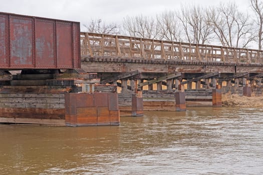 Bridge Structures Designed to Protect the Support Piers Over the Platte River in Nebraska