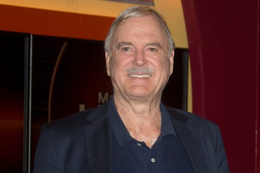 John Cleese (actress),Lanz,broadcast 1 of 14.04.2015,Hamburg