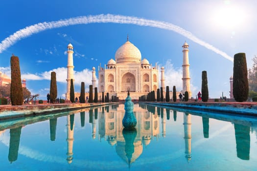 Beautiful Taj Mahal in Agra, Uttar Pradesh, India.