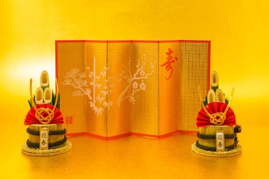Kadomatsu and gold folding screen of the image (New Years card materials and New Year material). Shooting Location: Yokohama-city kanagawa prefecture