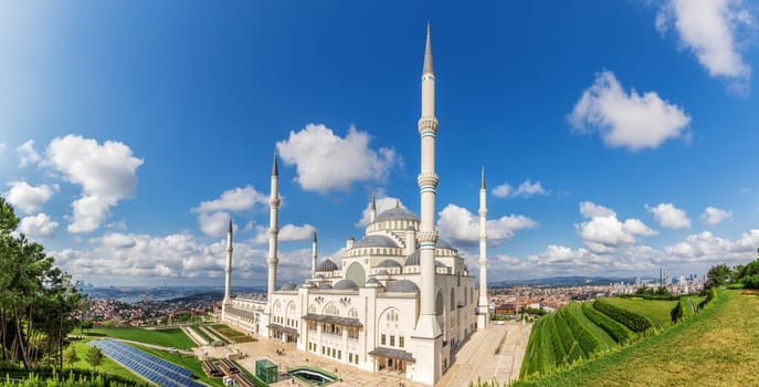 Camlica Mosque in Istanbul, the biggest one in Turkey, panoramic view.
