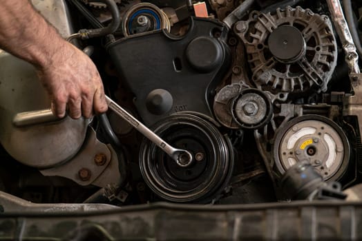Pulley in the car engine