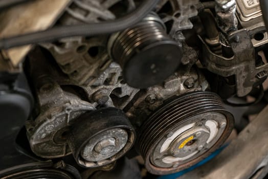 Pulley in the car engine