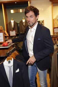 Tobey Wilson,  Anson's late-night shopping event invited to the first Maenner evening on the Moenckebergstraße in Hamburg ,16.04.2015