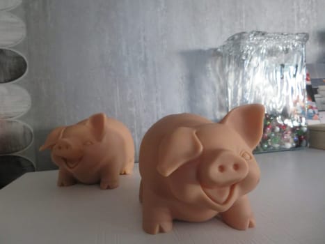 beautiful piggy pig shape piggy bank savings money