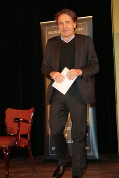 Giovanni di Lorenzo,ZEIT Gespraech "Truth and Myth at Food"" at the Hansa-Theater,Hamburg,17.04.2015"