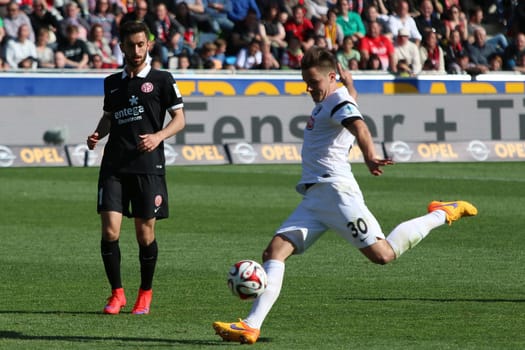Good shooting posture but no goal
