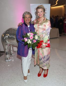 Eva Habermann,Hannelore Lay . Indian Summer Festival  from  Stiftung Kinderjahre ev and   The Fontenay  Hamburg