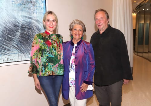 Julia Wachsmann , Hannelore Lay , Klausmartin Kretschmer, . Indian Summer Festival  from  Stiftung Kinderjahre ev and   The Fontenay  Hamburg