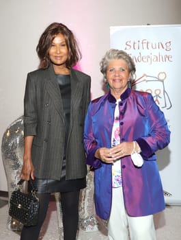 Marie Amiere,Hannelore Lay , ,. Indian Summer Festival  from  Stiftung Kinderjahre ev and   The Fontenay  Hamburg