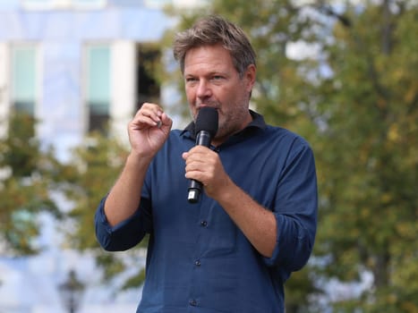 deutscher Politiker Robert Habeck Partei Bündnis 90 Die Grünen