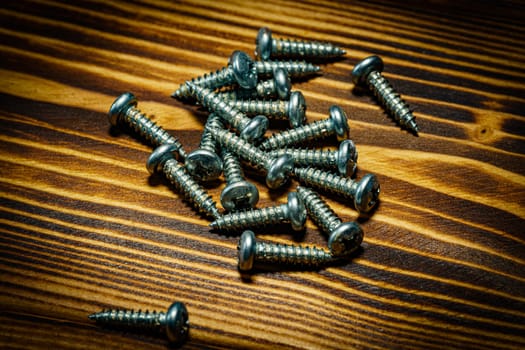 metal screw on wooden top table