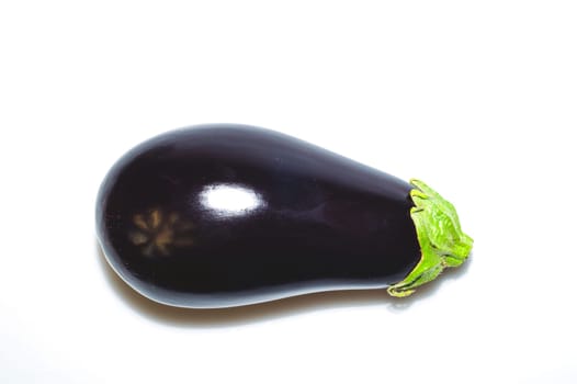 Natural looking eggplant isolated on white. fresh vegetable