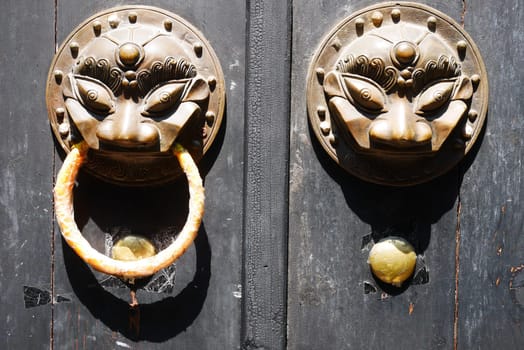 Asian doorknob