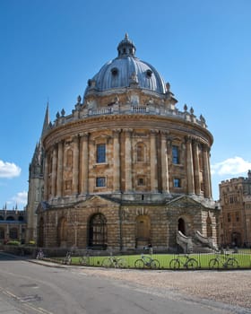 The Bodleian Library and student bicycles at the University of Oxford