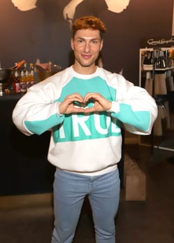 Sebastian Kempin ( DSDS ) .15. year anniversary s event from the barber and styling shop angel lock, Engelslocke in Hamburg ,10.11.2021