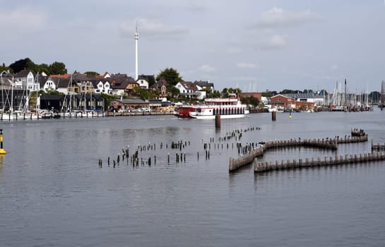 Herring fence in the town of Kappeln is a unique document of fishing in the Schlei. It is the last functioning herring fence in Europe. Herring fence in the town of Kappeln is a unique document of fishing in the Schlei. It is the last fully functional herring fence in Europe.