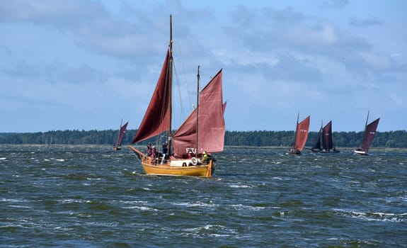 Zeesboot regattas take place annually in the Boddenlandschaft in Mecklenburg-Vorpommern. Zeesboot regattas take place annually in the lagoon landscape in Mecklenburg-Western Pomerania.