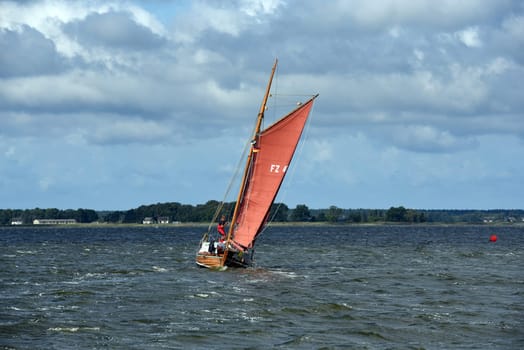 Zeesboot regattas take place annually in the Boddenlandschaft in Mecklenburg-Vorpommern. Zeesboot regattas take place annually in the lagoon landscape in Mecklenburg-Western Pomerania.