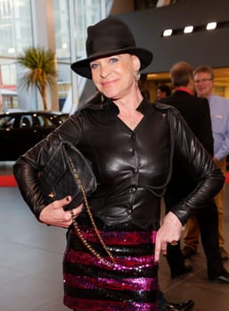 Barbara Engel with a hat at the Bonprix fashion show