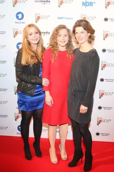 Joanna Semmelrogge,Lara Maria Wichels,Annkathrin Bach,photo opportunity at the Jubilaeums-Event 2000 episodes Red Roses,Knight's Academy Lueneburg,24.04.2015