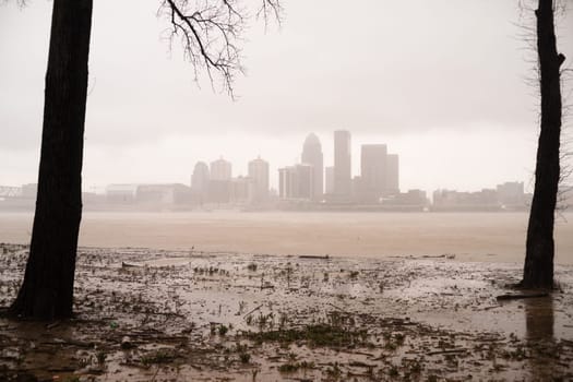 Record rainfall creates flooding in Kentucky April 2015