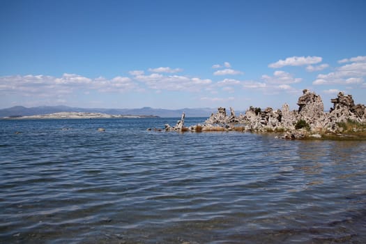 The clean water and the salt crystals hoodoos of Mono Lake in California