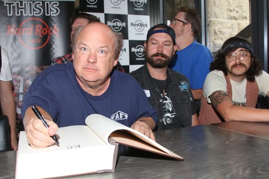 Actor and Saenger Kyle Gass visits the Hard Rock Cafe Hamburg with his band,25.04.2015