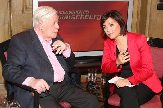 Helmut Schmidt as a guest of Sandra Maischberger,People at Maischberger,27.04.2015,Hamburg