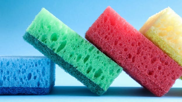 Many blue, red, yellow, green sponges are used to wash and wipe the dirt used by housewives in everyday life. They are made of porous material such as foam. good detergent retention.
