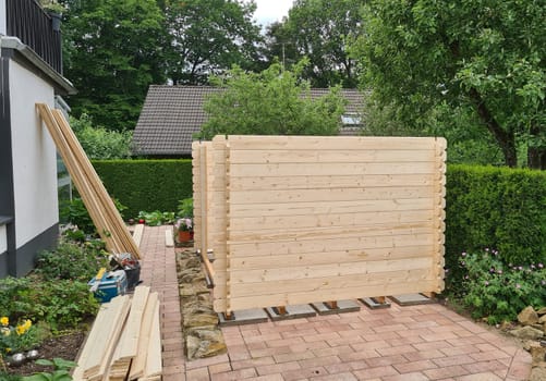 Garden shed built from tree trunks