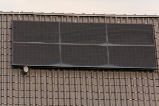 Arrangement of a plant for the production of solar energy