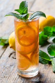 Refreshing ice tea with lemon and mint