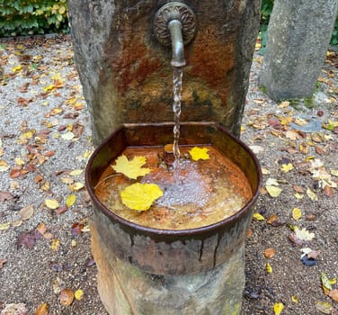 Ehebrunnen,Schwalbenquelle is a healing water spring in Bad Schwalbach in Hesse,Germany. marriage Fountain,Schwalbenquelle is a healing water spring in Bad Schwalbach in Hesse.