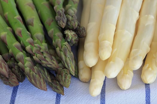 Green and White Asparagus