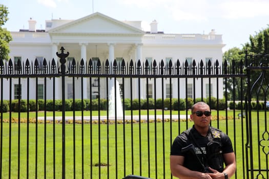 U.S. Secret Service Officer in front of White House. Washington DC. USA