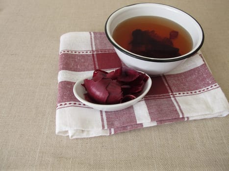 Dye agent, red decoction from red onion peel in a bowl