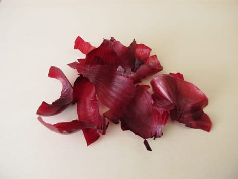 Red onion peel for tea, for dyeing Easter eggs or as plant fertilizer