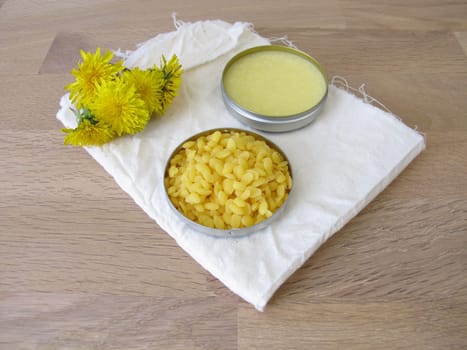Homemade natural beeswax wood cleaner for wooden furniture and surfaces