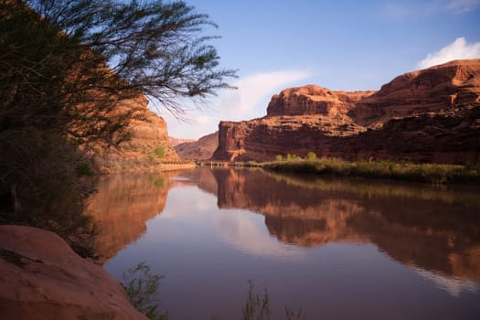 The river meanders down along hoghway 128 just south or Arches National Park