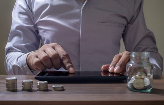 Online Banking And Internet Banking Savings Concept, Online Investment Savings, Online Stock Investors, Internet Financial Transactions, Save Monney for Investors Using Internet to Trade Stocks or Trade Fund