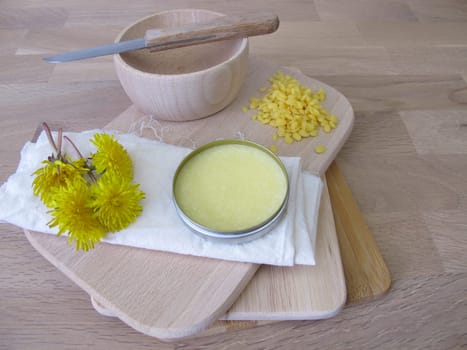 Homemade natural beeswax wood cleaner for wooden cutting boards and surfaces