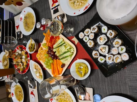 Tapas and pinchos : spanish appetizers at cocktail hour