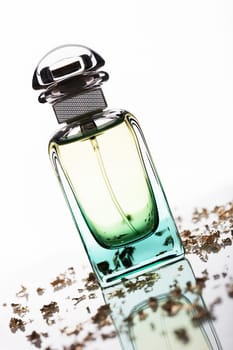 Perfume green
