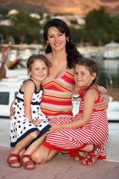 Mom with her children I.