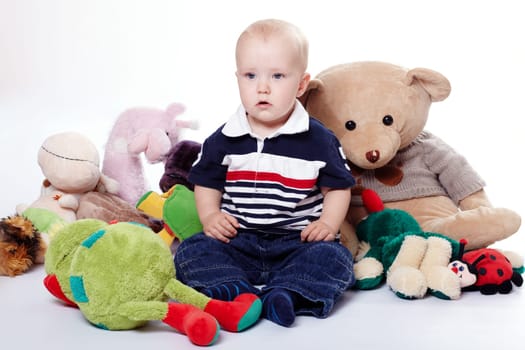 Small child with the toys