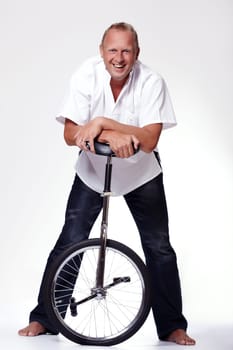 Man with acrobatic bicycle II.
