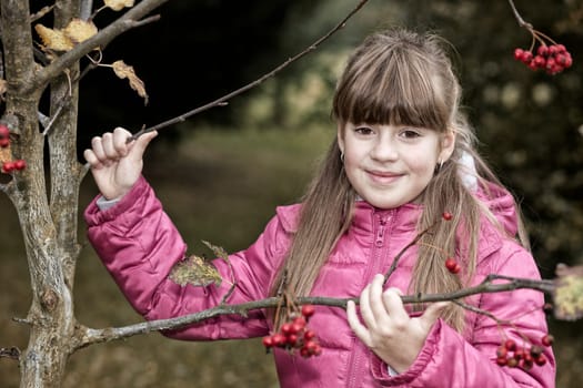 Girl with rowan III.