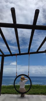 The Dulan Sea Viewing Platform, Taitung, enjoy the beautiful coastline of Taitung